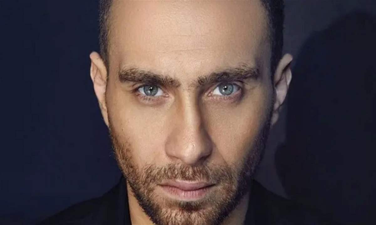 حسام حبيب يعبر عن حبه لـ شيرين عبد الوهاب: "عزيزة على قلبي" حسام حبيب يعبر عن حبه لـ شيرين عبد الوهاب: "عزيزة على قلبي"
