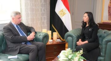 وزيرة التضامن تلتقي السفير الألماني بالقاهرة.. ويبحثان تعزيز سبل التعاون في مجالات العمل المشتركة