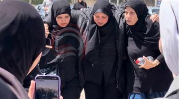 انهيار زوجته وحسام داغر أول الحاضرين.. اللقطات الأولى من جنازة سليمان عيد
