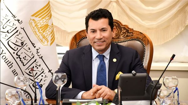وزير الرياضة يطمئن على بعثتي الأهلي وبيراميدز في جنوب أفريقيا