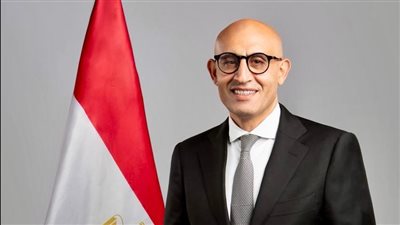 وزير التعليم يصدر القرار الوزاري بشأن تشكيل اللجنة الدائمة لمد خدمة شاغلي وظائف هيئة التعليم بديوان عام وزارة التعليم
