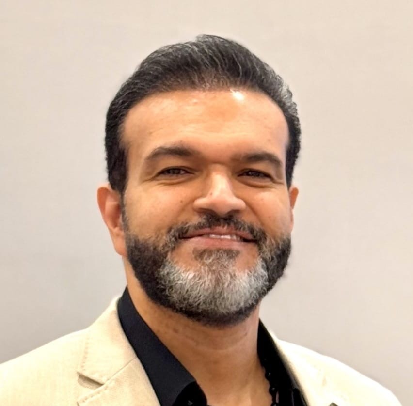 بالصور.. المهندس محمد السيد يشيد بالإنجازات غير المسبوقة بالعاصمة الإدارية