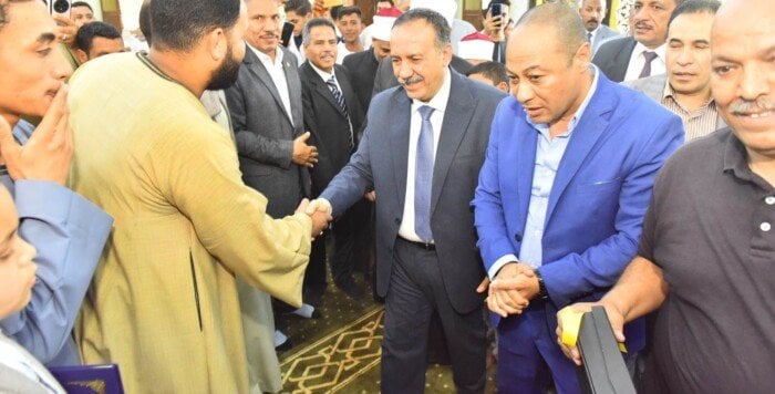 محافظ أسيوط يفتتح مسجد تاج الدين بقرية منقباد بعد إحلاله وتجديده بتكلفة 15 مليون جنيه محافظ أسيوط يفتتح مسجد تاج الدين بقرية منقباد بعد إحلاله وتجديده بتكلفة 15 مليون جنيه
