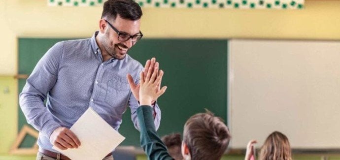 وظيفة معلم مساعد.. رابط استعلم عن القبول المبدئي على موقع التنظيم والإدارة وظيفة معلم مساعد.. رابط استعلم عن القبول المبدئي على موقع التنظيم والإدارة