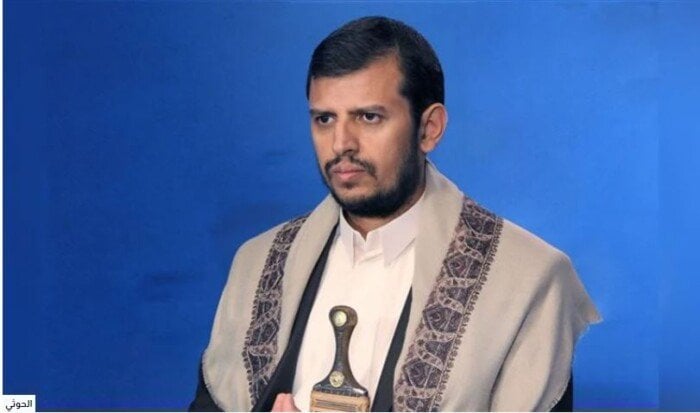 الحوثيون يعلنون مهاجمة أهداف أمريكية وإسرائيلية وإسقاط مُسيرة الحوثيون يعلنون مهاجمة أهداف أمريكية وإسرائيلية وإسقاط مُسيرة