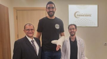 عمر طارق السعيد نجم منتخب السلة يجري عملية جراحية ناجحة ويعود بالافروباسكت