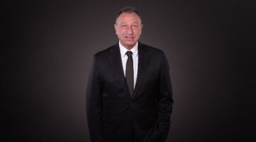 الخطيب يهنىء رجال اليد لأهلي  ببطولة الكأس
