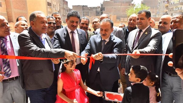 محافظ أسيوط يفتتح مدرسة منفلوط الإعدادية الجديدة بنين محافظ أسيوط يفتتح مدرسة منفلوط الإعدادية الجديدة بنين