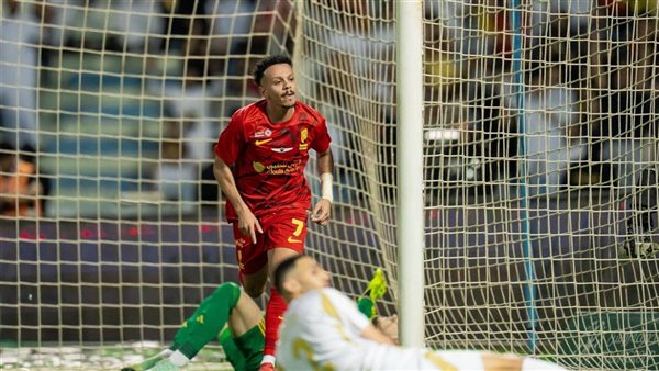 القادسية يتقدم على النصر بهدف في الشوط الأول القادسية يتقدم على النصر بهدف في الشوط الأول