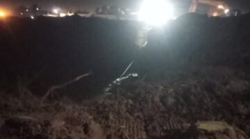 محافظ أسوان يقرر إغلاق طريق توشكى بسبب هبوط أرضي مفاجئ