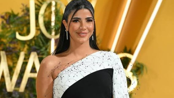 بعد عام من زفافها.. ريم سامي تضع مولودها الأول بعد عام من زفافها.. ريم سامي تضع مولودها الأول