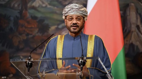 عشية احتضان روما الجولة الثانية من المباحثات غير المباشرة بين إيران والولايات المتحدة.. وزيرا خارجية عمان وإيطاليا يبحثان المستجدات الإقليمية والدولية عشية احتضان روما الجولة الثانية من المباحثات غير المباشرة بين إيران والولايات المتحدة.. وزيرا خارجية عمان وإيطاليا يبحثان المستجدات الإقليمية والدولية