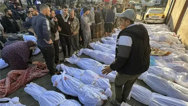 شهيدان  و4 مصابين في قصف إسرائيلي لمخيم نازحين في غزة
