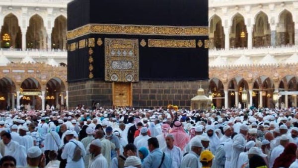 هل ثواب العمل الصالح يتضاعف في مكة؟.. دار الإفتاء تكشف الحقيقة هل ثواب العمل الصالح يتضاعف في مكة؟.. دار الإفتاء تكشف الحقيقة