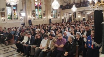 البطريرك الأنبا إبراهيم إسحق يترأس صلوات بصخة الصلبوت من يوم الجمعة العظيمة بمصر الجديدة