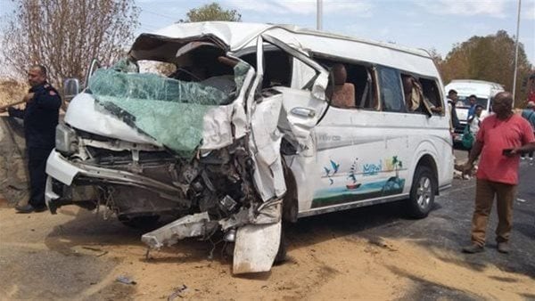 كانوا راجعين من فرح.. إصابة 15 شخصًا في انقلاب ميكروباص بالغربية كانوا راجعين من فرح.. إصابة 15 شخصًا في انقلاب ميكروباص بالغربية