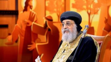 “القيامة والبركة الثلاثية”.. الرسالة البابوية لعيد القيامة | صور