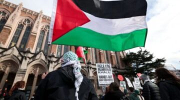 “لم تعد بلد حريات”.. محام أمريكي يروي تفاصيل اعتقاله لدفاعه عن مؤيد لفلسطين