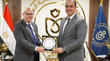 الرعاية الصحية: بحث آليات تنفيذ برنامج توأمة مع جامعة “كارولينيسكا” لابتعاث الأطباء