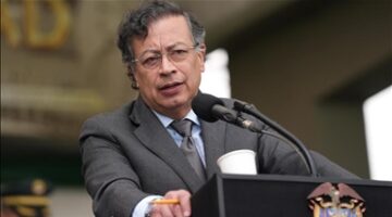 رئيس كولومبيا: لنفكر بالشعب الفلسطيني الرازح تحت إبادة جماعية دموية
