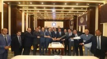 موانئ البحر الأحمر توقع عقدا لبناء قاطرتين بحريتين بأيادٍ مصرية
