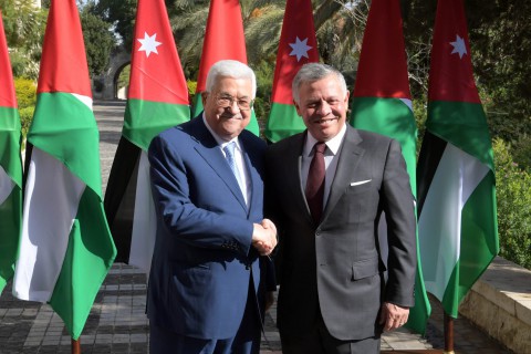 منع المروحيات الأردنيّة من الهبوط برام الله.. نتنياهو يُربِك ويُحرِج العاهل الأردنيّ و(يُهين) عبّاس بمنعه الوصول لدمشق بطائرة ويُجبره على استخدام السيارّة منع المروحيات الأردنيّة من الهبوط برام الله.. نتنياهو يُربِك ويُحرِج العاهل الأردنيّ و(يُهين) عبّاس بمنعه الوصول لدمشق بطائرة ويُجبره على استخدام السيارّة