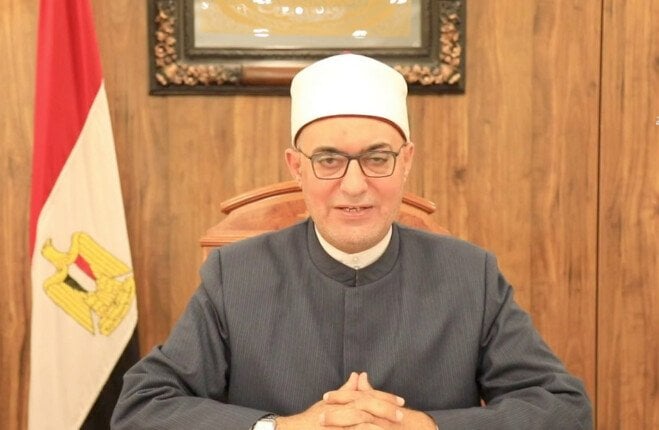 مفتي الجمهورية يهنئ البابا تواضروس الثاني وكافة الطوائف المسيحية بعيد القيامة مفتي الجمهورية يهنئ البابا تواضروس الثاني وكافة الطوائف المسيحية بعيد القيامة