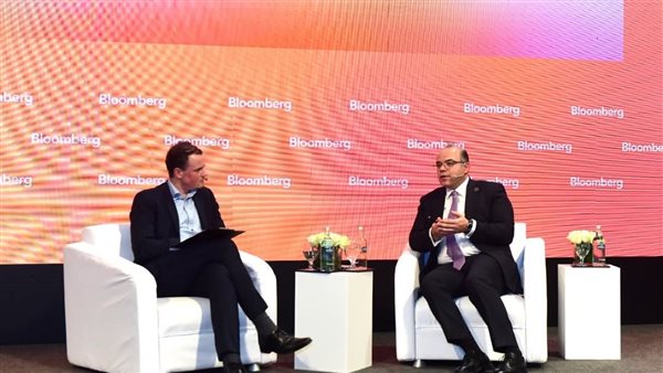 رئيس الرقابة المالية: تطوير قواعد القيد بالبورصة لتسهيل تمويل وتوسع الشركات ودعم ريادة الأعمال رئيس الرقابة المالية: تطوير قواعد القيد بالبورصة لتسهيل تمويل وتوسع الشركات ودعم ريادة الأعمال