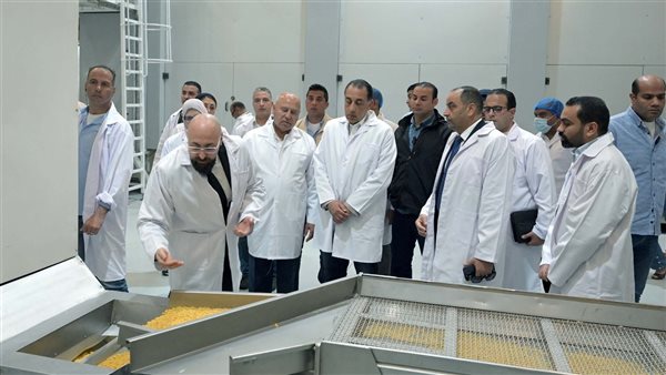 رئيس الوزراء يتفقد مصانع مجموعة المصرية السويسرية بالعاشر من رمضان رئيس الوزراء يتفقد مصانع مجموعة المصرية السويسرية بالعاشر من رمضان