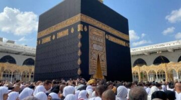 قبل موسم الحج 2025.. ضبط القائمين على إدارة 7 شركات سياحة بتهمة النصب
