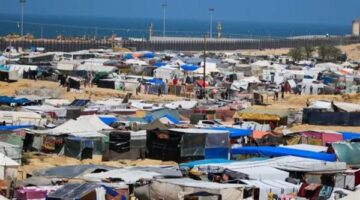 العدوان الإسرائيلي يركز على المدنيين ويستهدف الخيام والمنازل