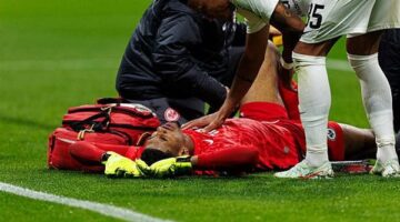 كارثة في توقيت حرج.. سانتوس يغيب طويلًا وجوتزه يزيد متاعب فرانكفورت