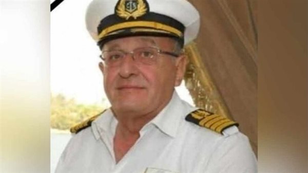 سقط من السفينة.. تشييع جثمان الربان مصطفى الميقاتي كبير مرشدي قناة السويس بمسقط رأسه بالبحيرة | بث مباشر سقط من السفينة.. تشييع جثمان الربان مصطفى الميقاتي كبير مرشدي قناة السويس بمسقط رأسه بالبحيرة | بث مباشر