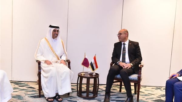 وزير العمل يُناقش مع نظيره القطري ملفات تنقل الأيدي العاملة واتخاذ الإجراءات المطلوبة للربط الإلكتروني وزير العمل يُناقش مع نظيره القطري ملفات تنقل الأيدي العاملة واتخاذ الإجراءات المطلوبة للربط الإلكتروني