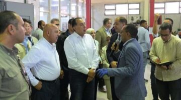 رئيس الوزراء يتفقد أعمال التطوير بمركز التدريب بـ مصلحة الكفاية الإنتاجية والتدريب المهني