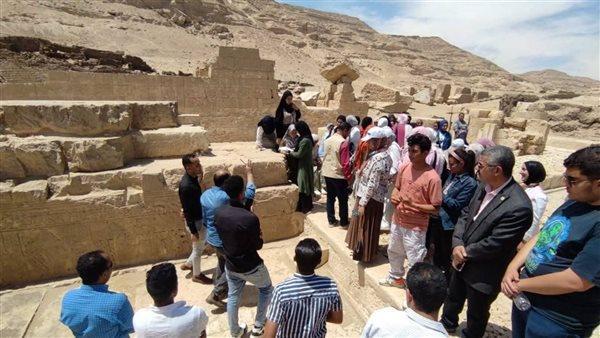 زيارة ميدانية لطلاب كلية الآثار بجامعة سوهاج لمنطقة أتريبس الأثرية زيارة ميدانية لطلاب كلية الآثار بجامعة سوهاج لمنطقة أتريبس الأثرية