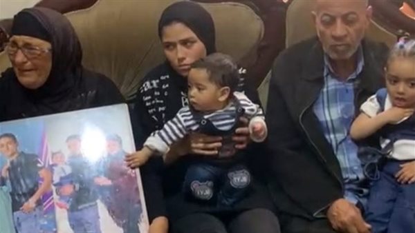 سائق يقتل زميله ببورسعيد لخلاف على 5 جنيهات.. وأسرة الضحية: عايزين حقه وحق ولاده الصغيرين| بث مباشر سائق يقتل زميله ببورسعيد لخلاف على 5 جنيهات.. وأسرة الضحية: عايزين حقه وحق ولاده الصغيرين| بث مباشر