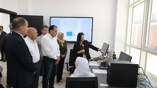 مدبولي يتفقد أعمال التطوير بمركز التدريب التابع لمصلحة الكفاية الإنتاجية والتدريب المهني مدبولي يتفقد أعمال التطوير بمركز التدريب التابع لمصلحة الكفاية الإنتاجية والتدريب المهني