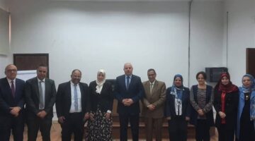 رئيس جامعة قناة السويس يشهد ختام الدورة الحادية عشرة لتأهيل عمداء الكليات