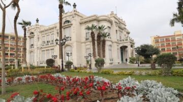 عضوا هيئة تدريس بجامعة عين شمس يحصدان أوسكار العلوم في الفيزياء