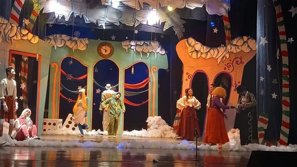 افتتاح مهرجان التمثيل المسرحي على خشبة مجمع الفنون في جامعة حلوان افتتاح مهرجان التمثيل المسرحي على خشبة مجمع الفنون في جامعة حلوان