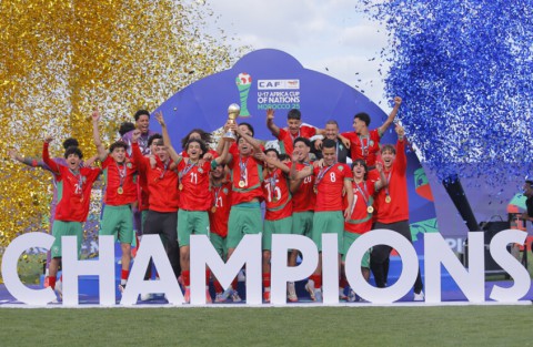 منتخب المغرب يتوج بلقب كأس إفريقيا تحت 17 سنة للمرة الأولى منتخب المغرب يتوج بلقب كأس إفريقيا تحت 17 سنة للمرة الأولى