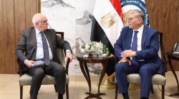 وزير البترول والثروة المعدنية يلتقي رئيس شركة تكنيب إنرجيز الإيطالية