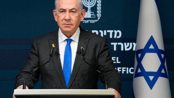 نتنياهو: وجهت الجيش بزيادة الضغط العسكري .. ولن أستسلم حتى النصر الكامل نتنياهو: وجهت الجيش بزيادة الضغط العسكري .. ولن أستسلم حتى النصر الكامل
