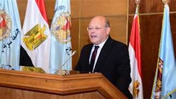 جامعة سوهاج تمنح درجة الدكتوراه ودرعا ومكافأة مالية لباحث بعد وفاته