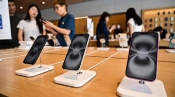 تحديث iOS 18.4.1 لأجهزة آيفون متاح الآن .. وآبل : “نزّله فورًا”