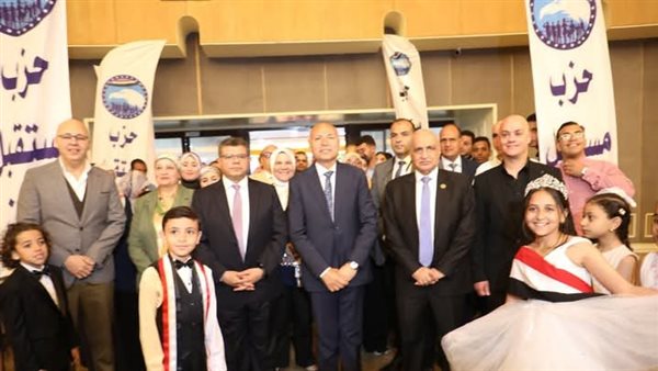 محافظ القاهرة وعدد من قيادات التعليم يشاركون بحفل إعلان الفائزين بمسابقة "أوائل الطلبة"