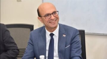 3 قرارات لرئيس جامعة أسيوط لتعزيز الأداء الأكاديمي بالكليات