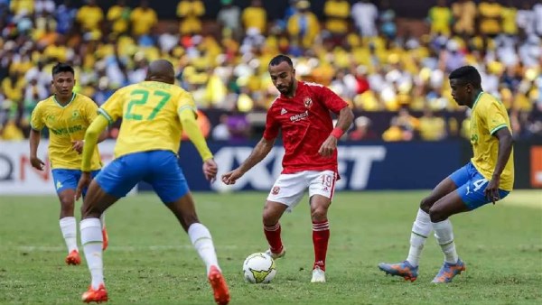توفيق السيد: إلغاء هدف بيراميدز الأول في شباك أورلاندو قرار صحيح توفيق السيد: إلغاء هدف بيراميدز الأول في شباك أورلاندو قرار صحيح