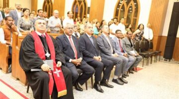 سكرتير عام البحر الأحمر يشارك الأقباط احتفالات عيد القيامة